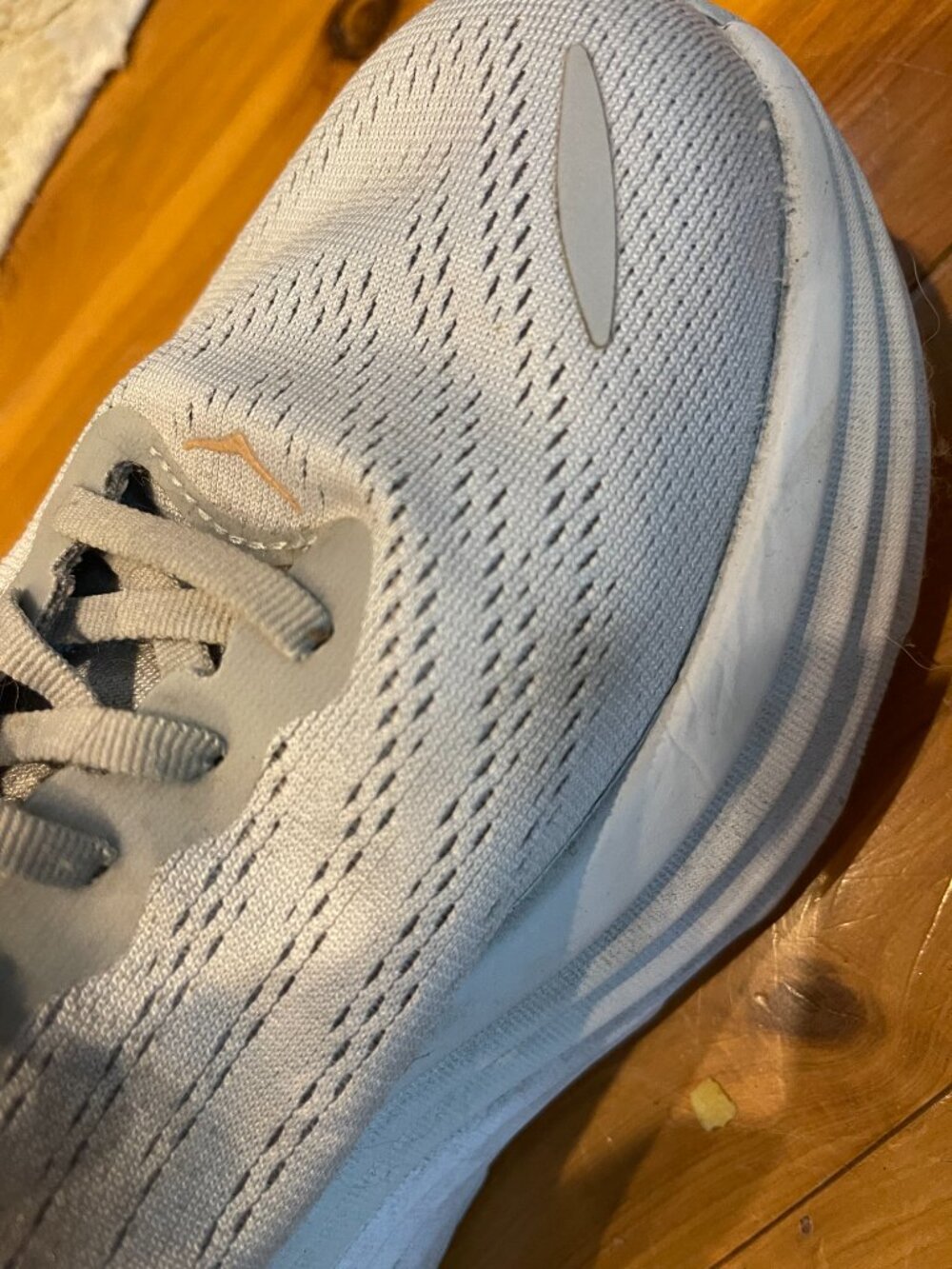 HOKA One One Bondi women's shoes--excellent shape. 8.5 W - Picture 3 of 5